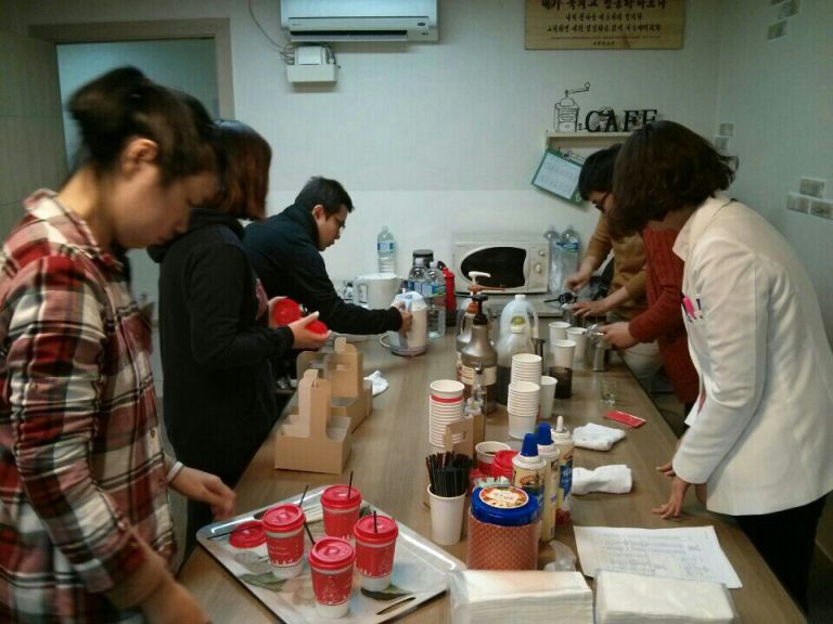 크리스마스 행사 3 (일일 찻집)