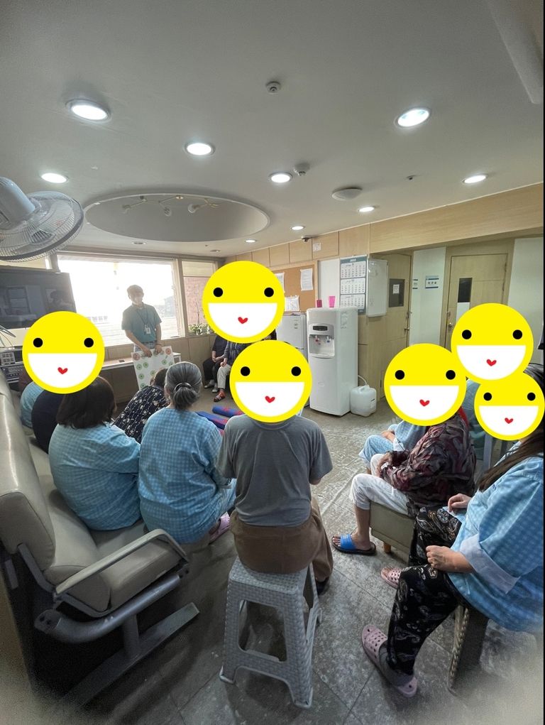 웃음꽃이 활짝피는 즐거운 윷놀이 현장