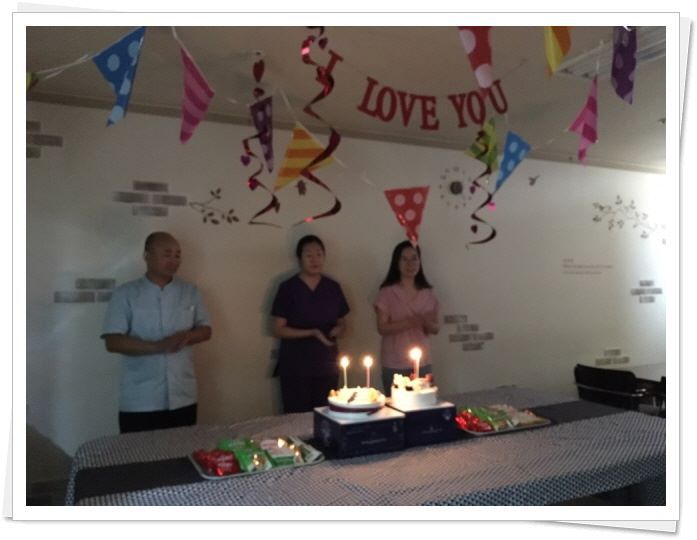 8월 직원 생일잔치